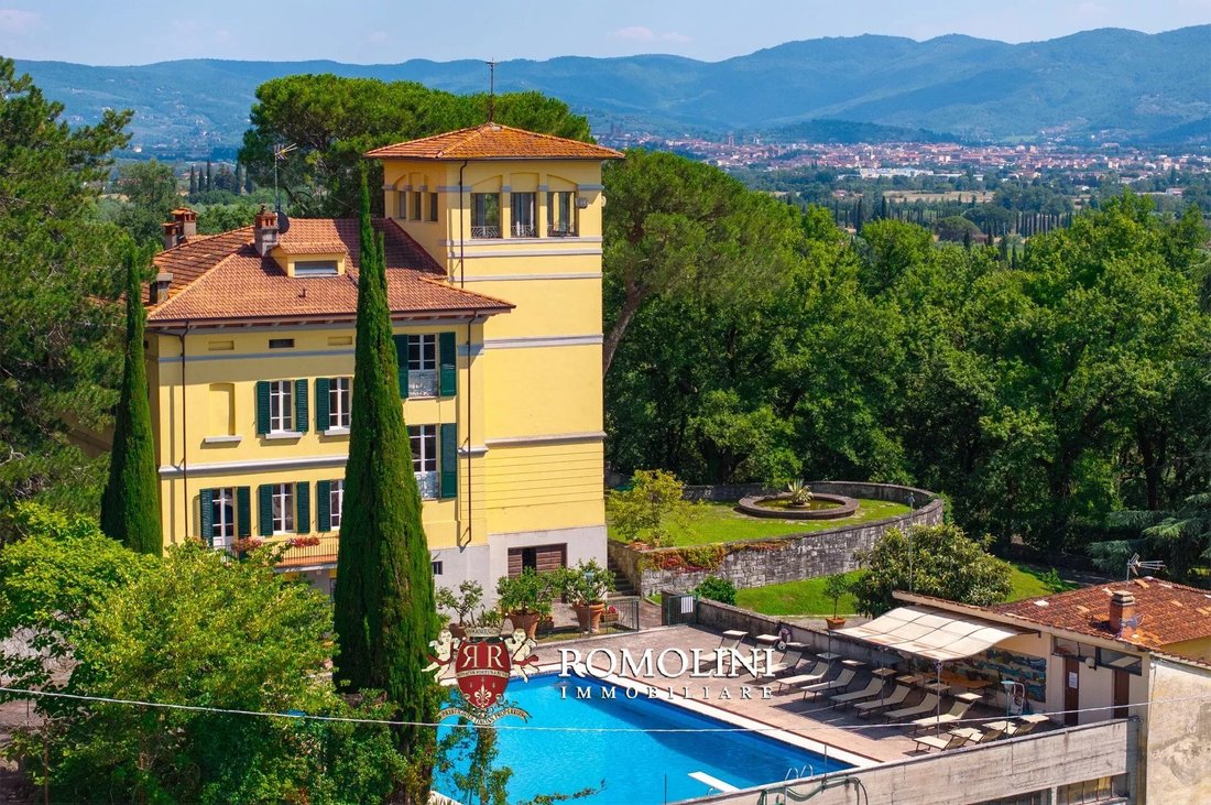 Villa in Center, Arezzo, Tuscany 2 - 15665192