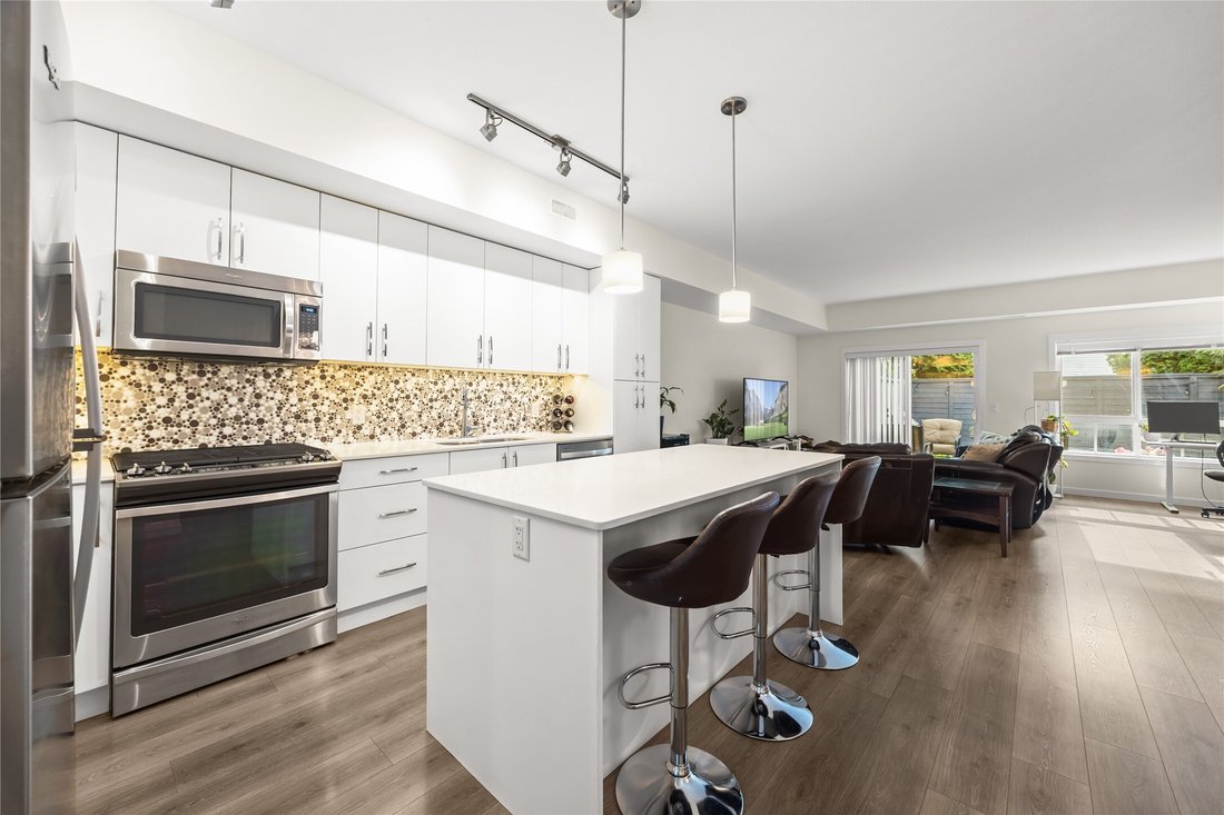 House in Kelowna, British Columbia, Canada 1 - 18289207