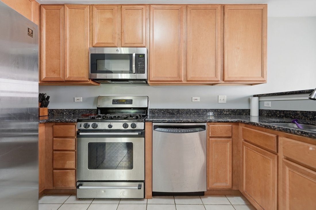 Condo in Northbrook, Illinois, United States 4 - 18280808
