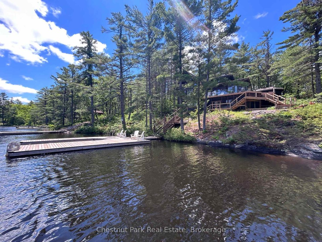 House in Gravenhurst, Ontario, Canada 3 - 18209374