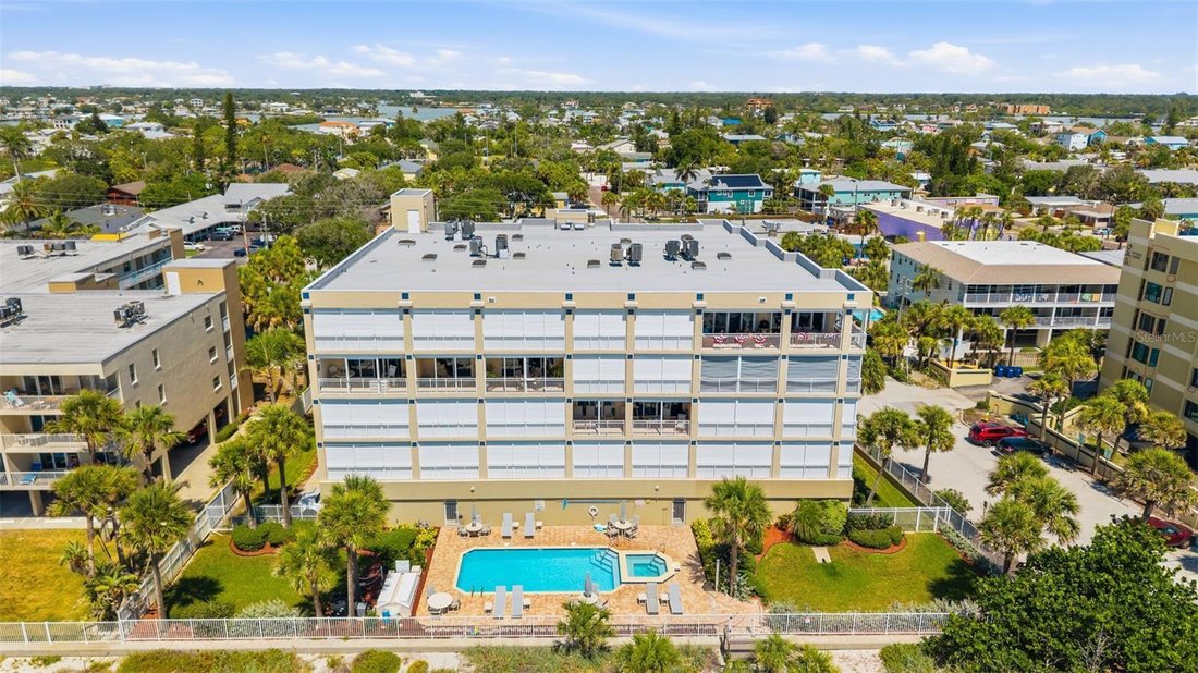Condo in Indian Shores, Florida, United States 1 - 18280951