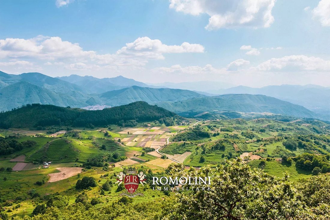 Farm Ranch in Avellino, Campania, Italy 2 - 15663185