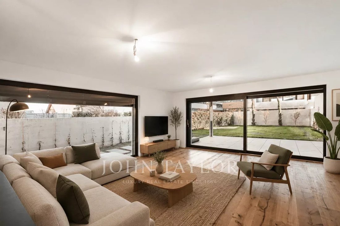 Villa in Fully, Valais, Switzerland 2 - 12598536
