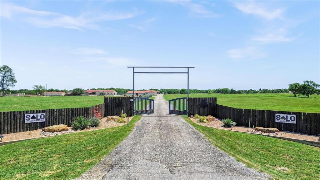 Farm Ranch in Whitesboro, Texas, United States 5 - 18285691