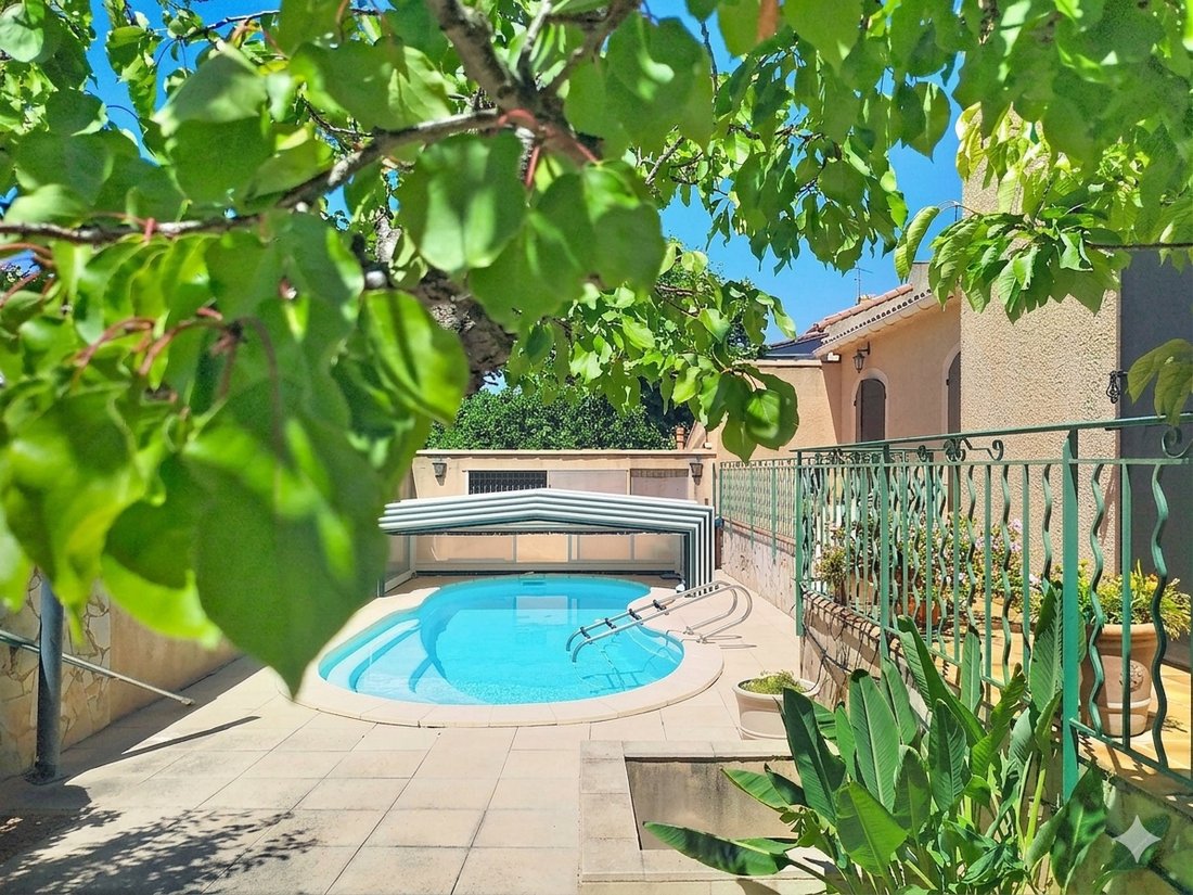 Villa in Chateau-Gombert, Marseille, Provence-Alpes-Côte d'Azur 1 - 18286963