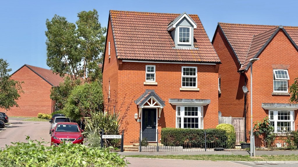 House in Monkton Heathfield, England 1 - 18280294