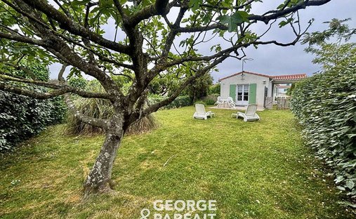 House in Sainte-Marie-de-Ré, Nouvelle-Aquitaine, France 1
