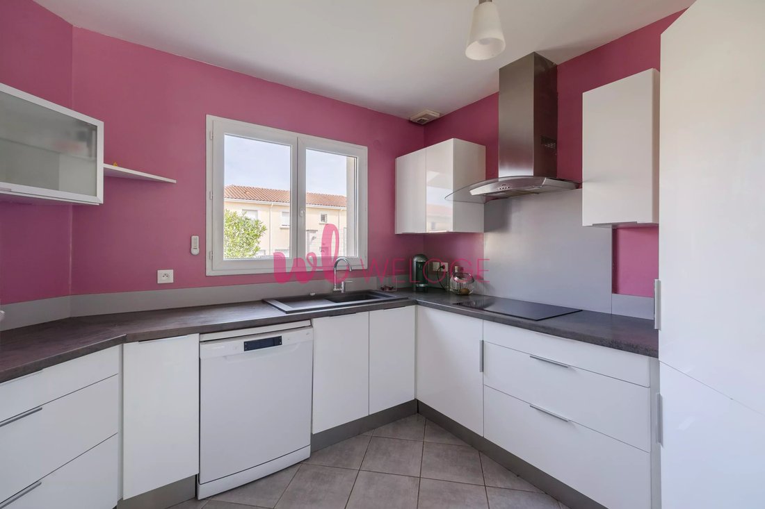 Maison à Genas, Auvergne-Rhône-Alpes, France 4 - 18282330