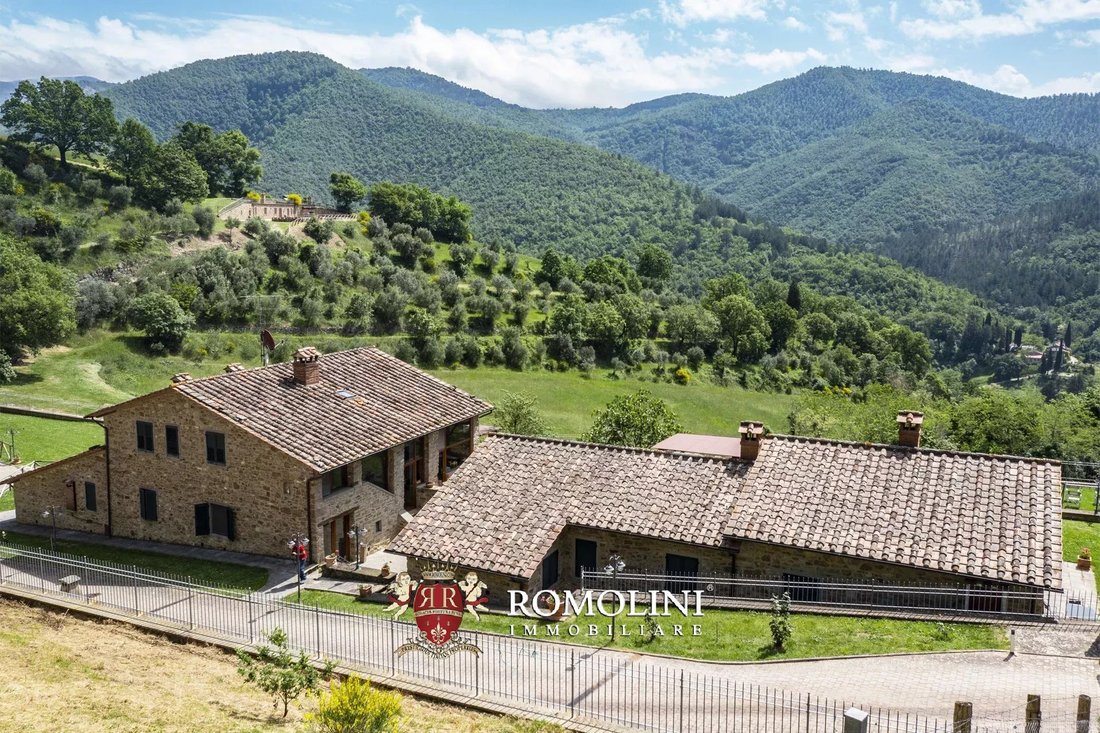 Estate in Sansepolcro, Tuscany, Italy 4 - 15665171