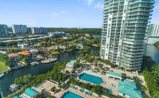 Appartement à Sunny Isles Beach, Floride, États-Unis 1