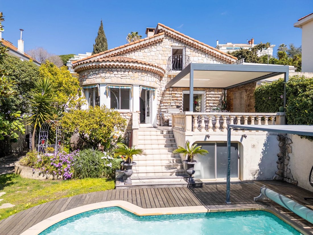 House in Le Port, Nice, France 1 - 18282673