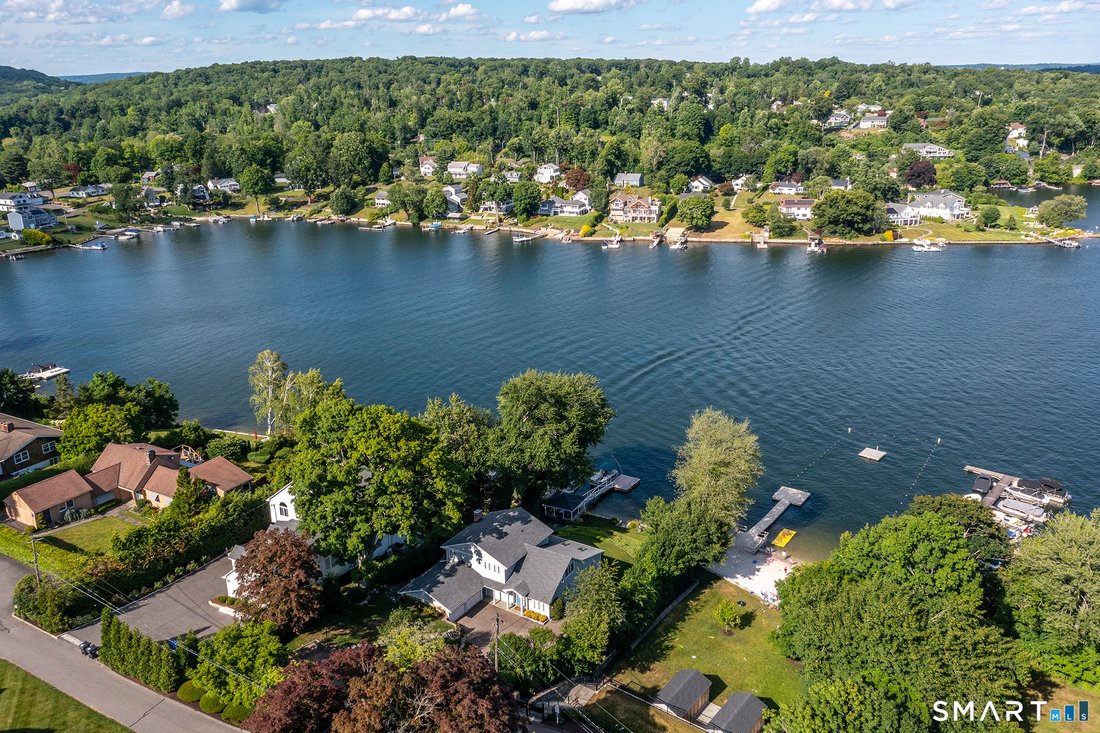 House in Brookfield, Connecticut, United States 2 - 18296010