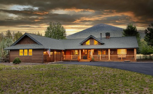 House in Camp Sherman, Oregon, United States 1