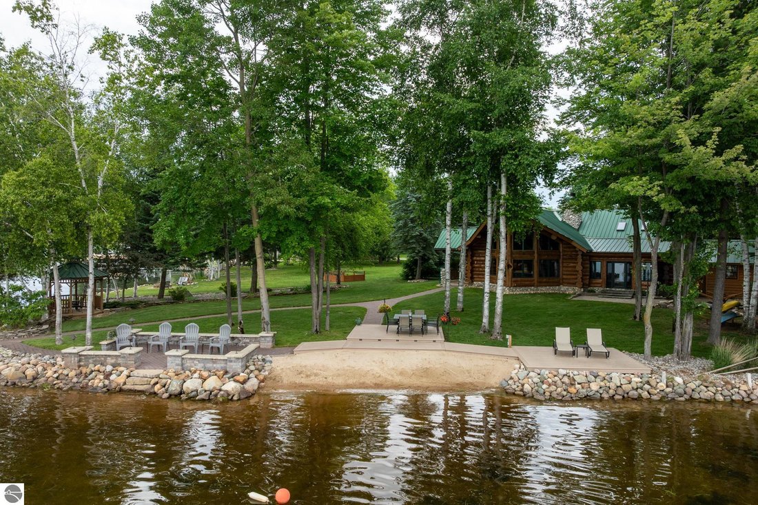 House in Gladwin, Michigan, United States 4 - 18281532
