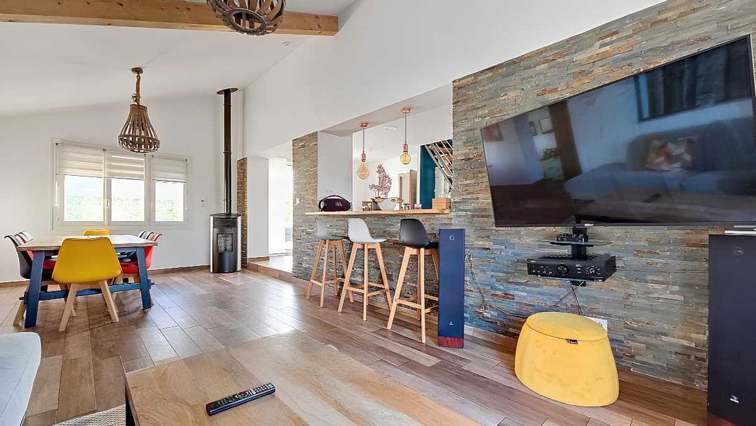 House in Decines-Charpieu, Auvergne-Rhône-Alpes, France 2 - 18282152