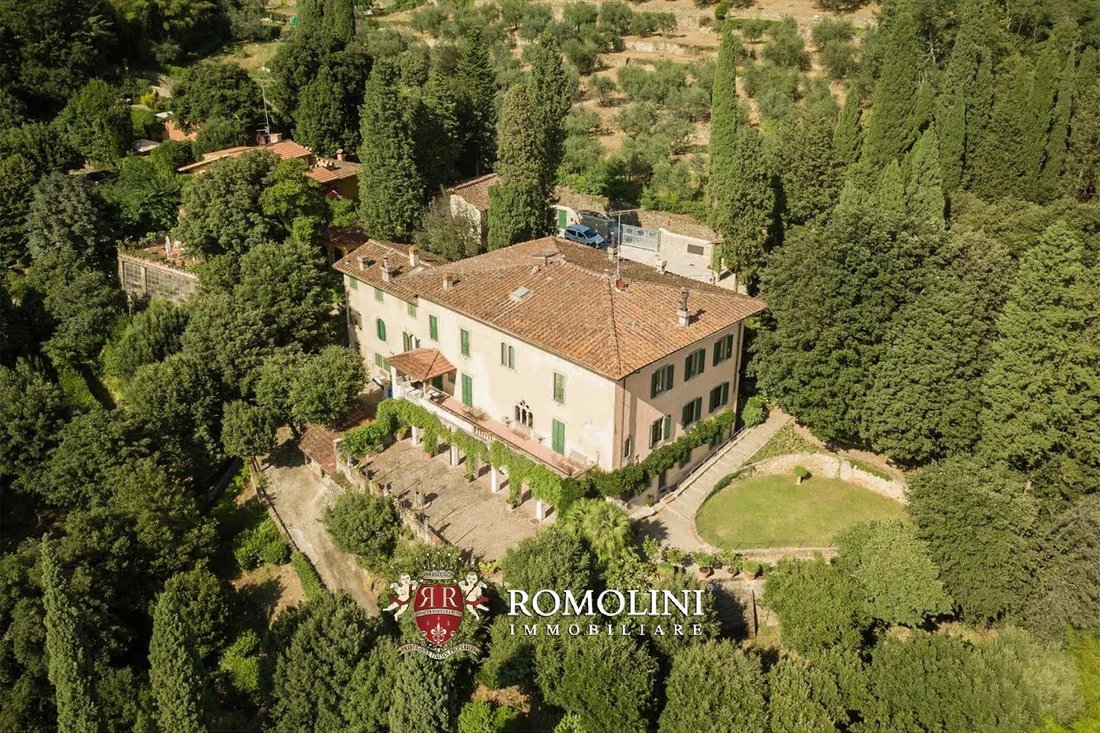 Villa in Fiesole, Tuscany, Italy 5 - 15665812