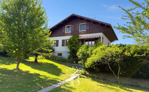 Maison à Saint-Martin-Bellevue, Fillière, France 1