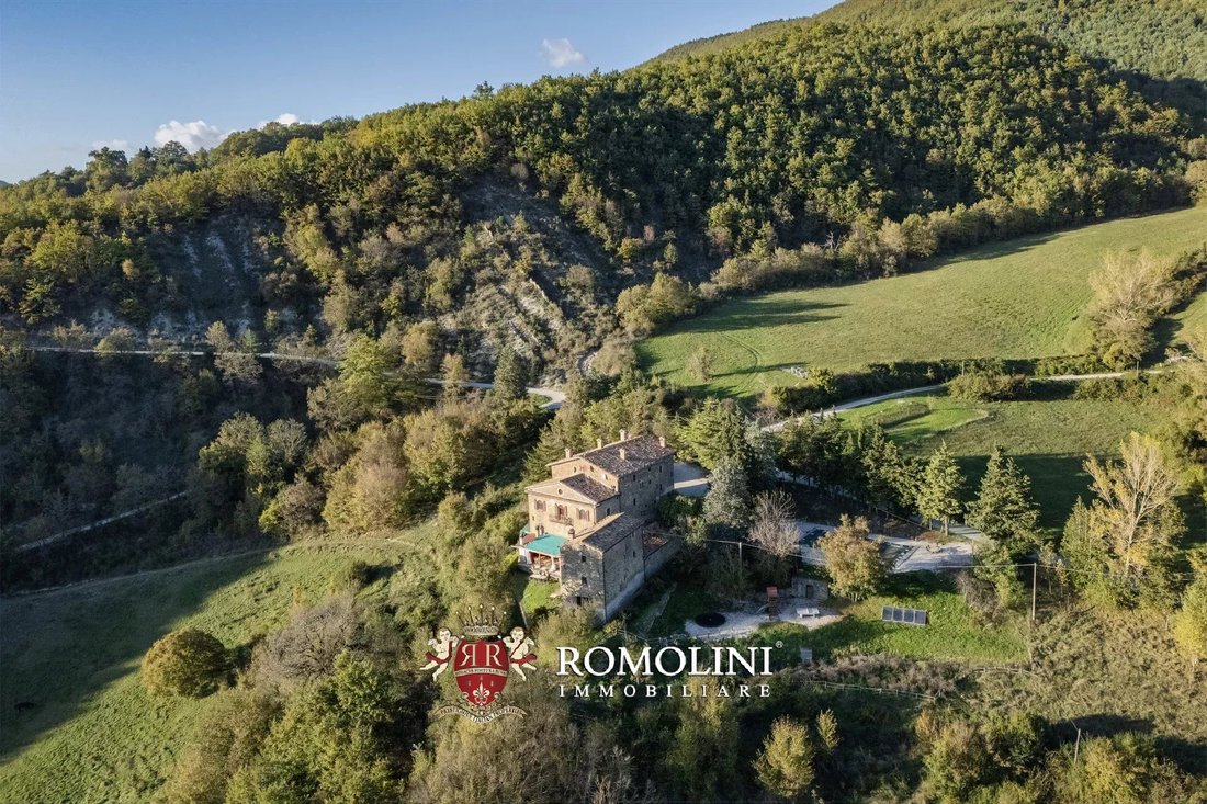 House in Pietralunga, Umbria, Italy 5 - 15665293