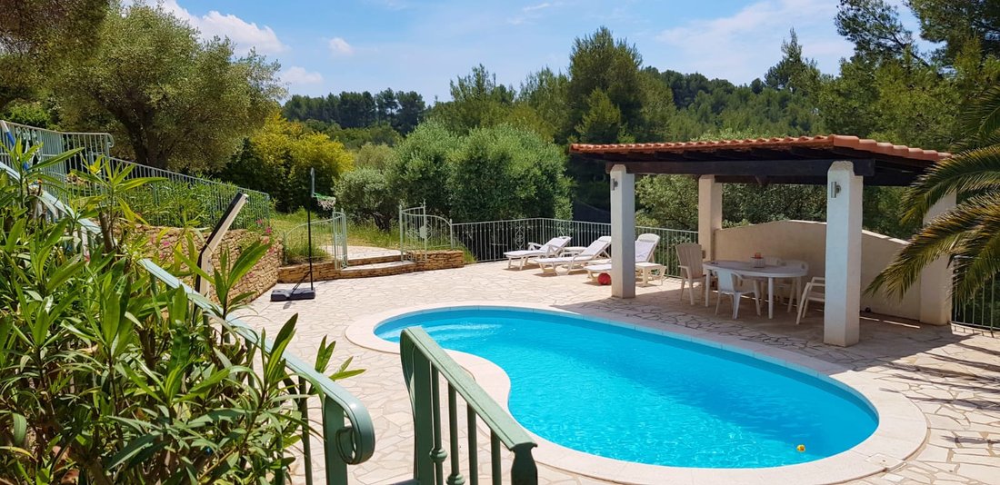 House in Les Freres-Les Cancades-Les Ginestes, Le Beausset, France 4 - 18293834