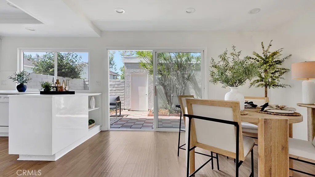 Townhouse in Irvine, California, United States 5 - 17901577