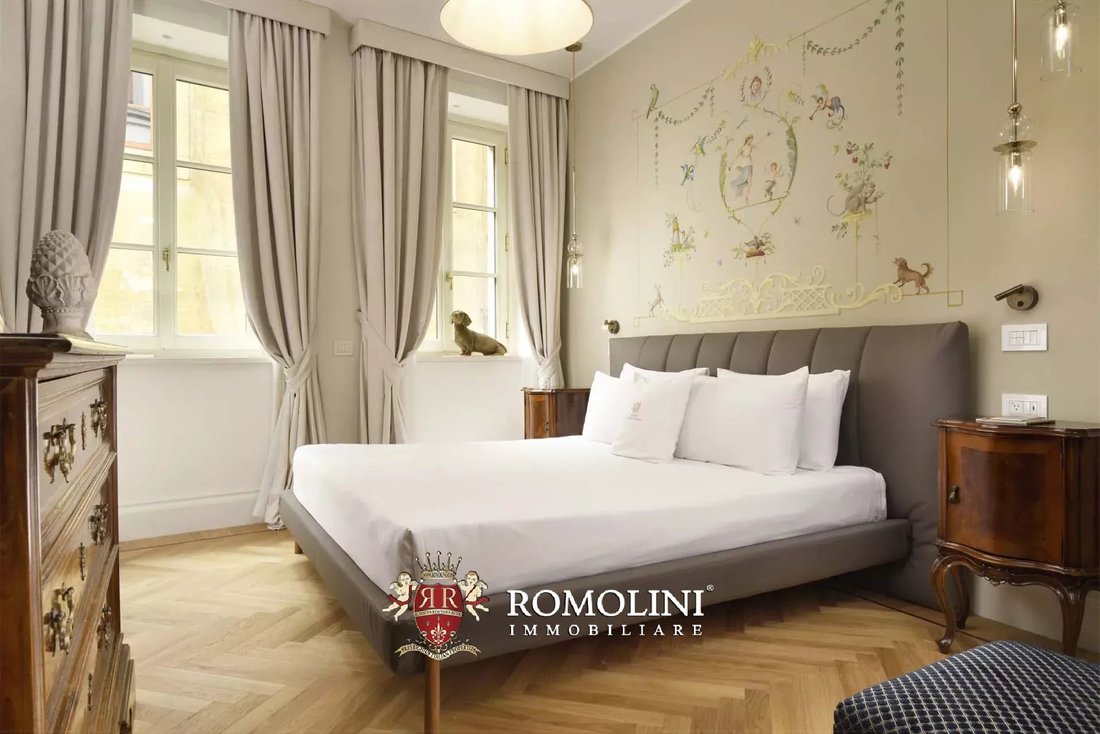 Apartment in Center, Florence, Tuscany 2 - 15664557