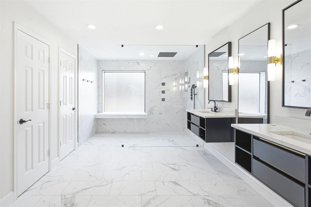 House in Lewisville, Texas, United States 4 - 18290702