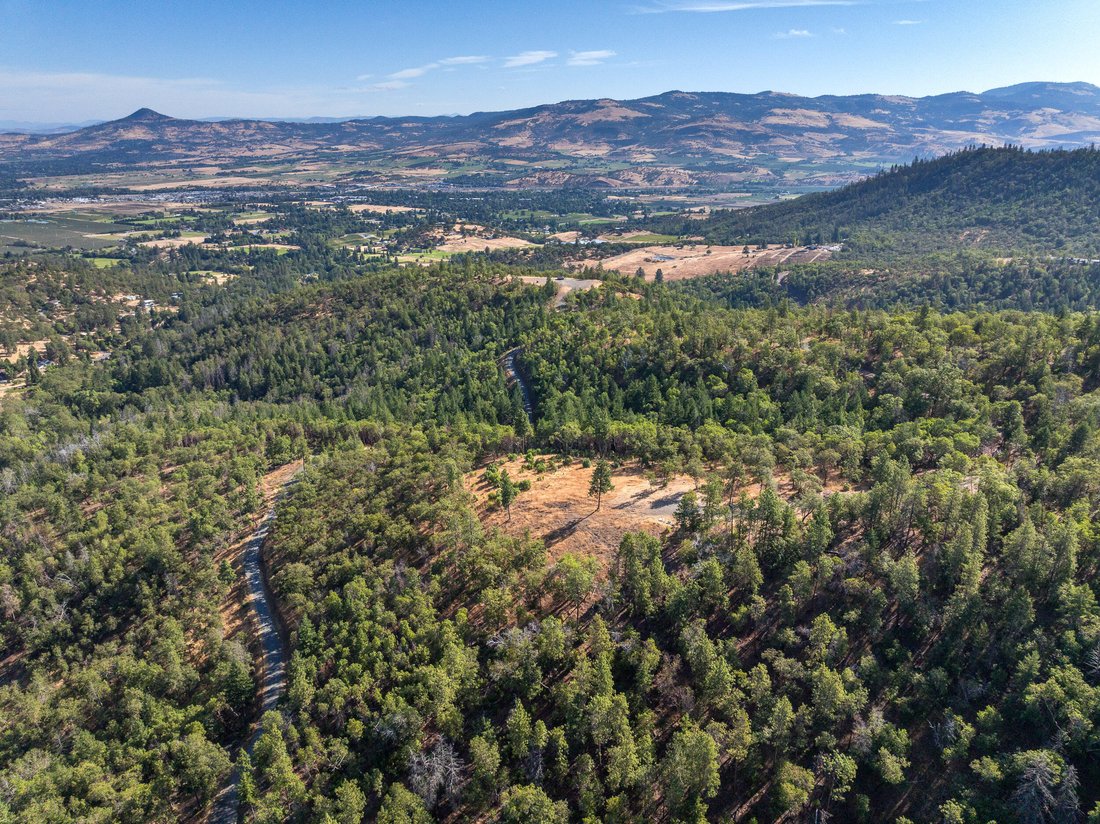 House in Medford, Oregon, United States 5 - 18293431