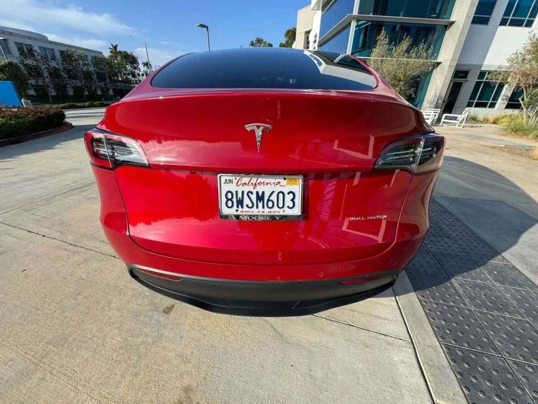 Suv in Newport Beach, CA, United States 5 - 18163499