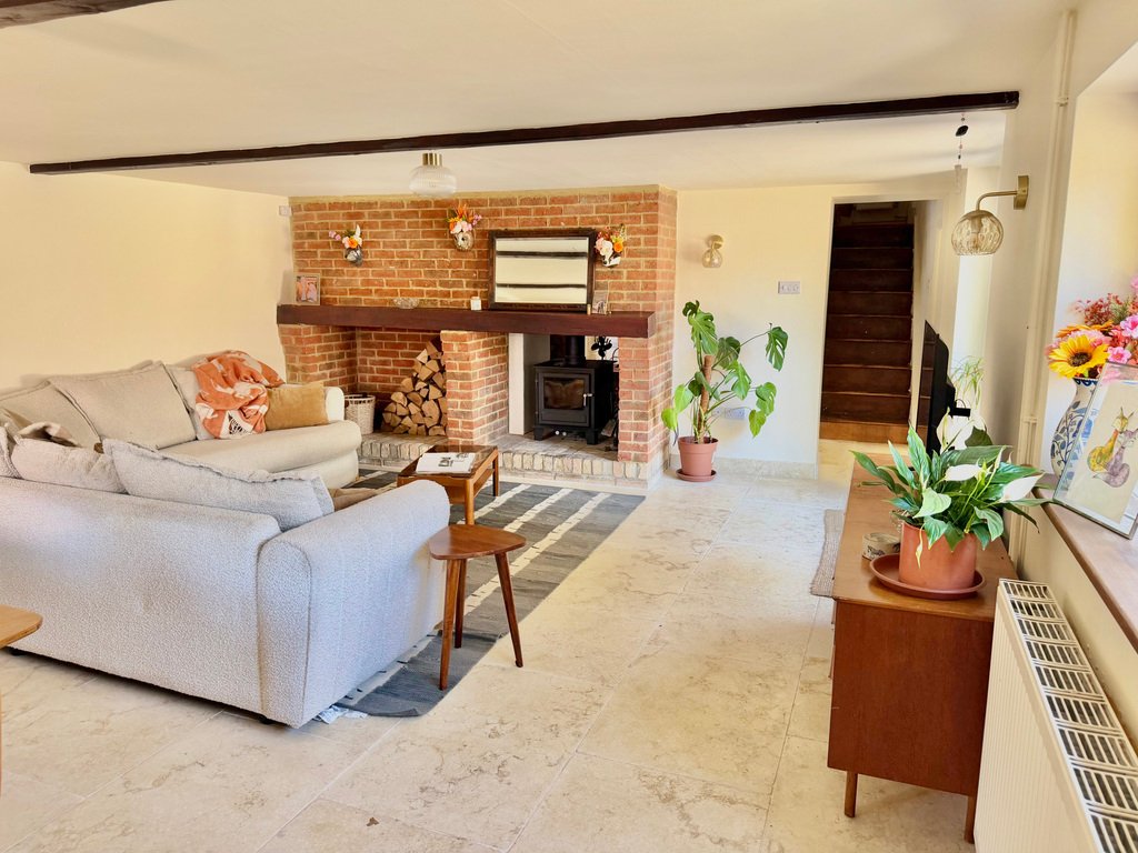 House in Collingbourne Ducis, England 2 - 18280364