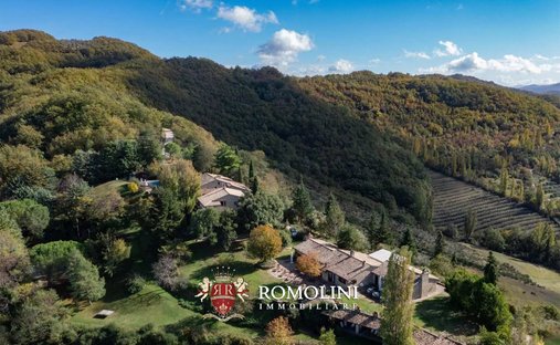 Anwesen in Assisi, Umbrien, Italien 1