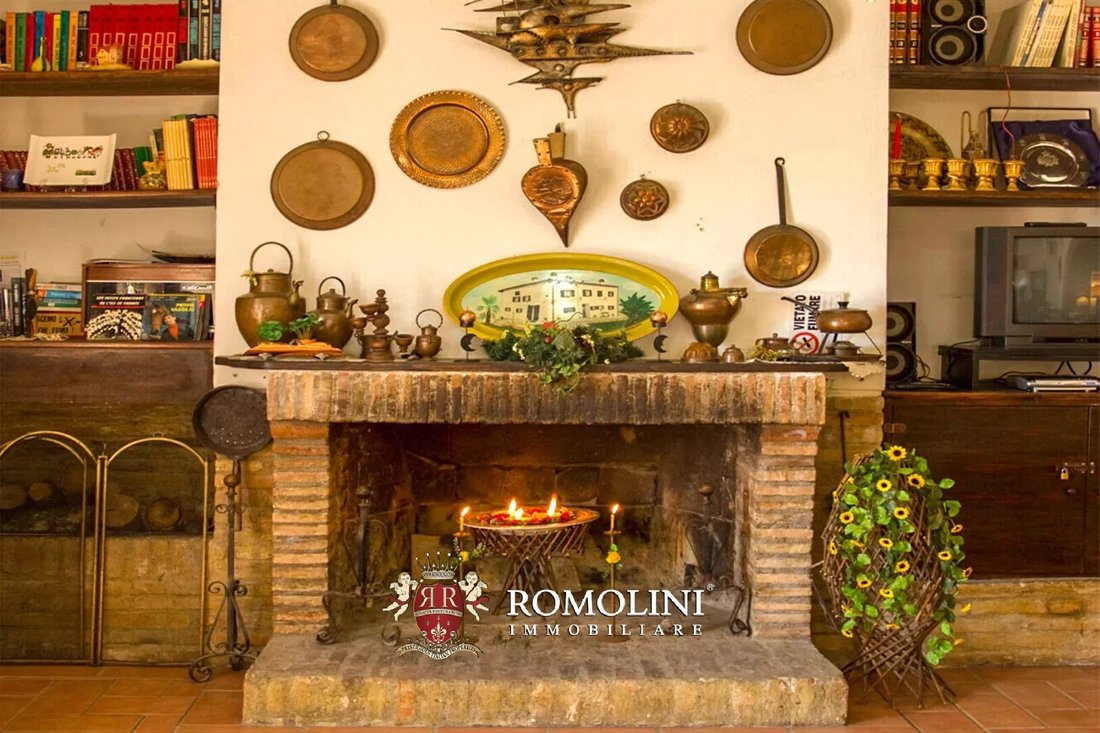 House in Città di Castello, Umbria, Italy 4 - 15664498