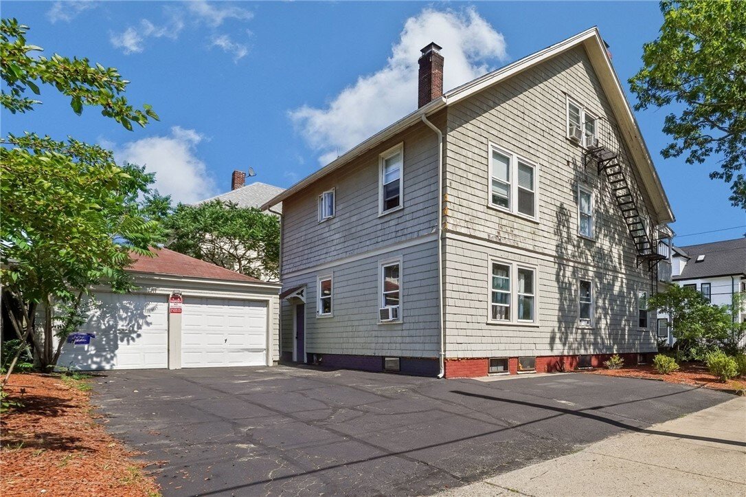 Cranston, Rhode Island, United States 3 - 18284302