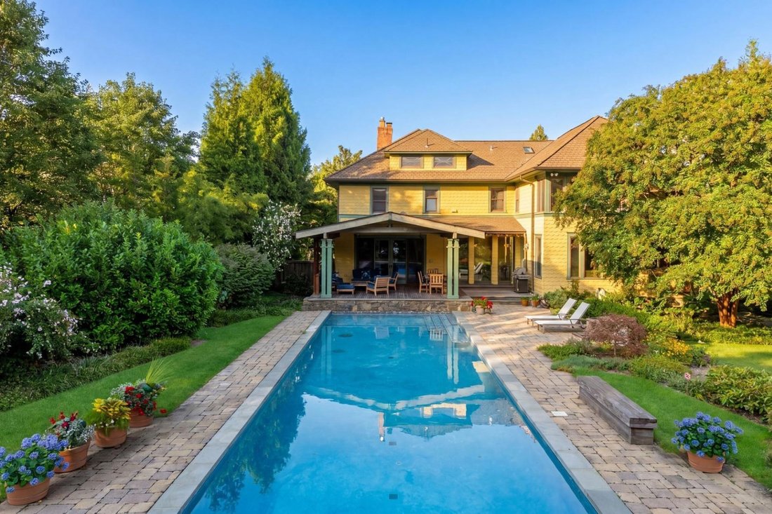 House in Chevy Chase, Maryland, United States 3 - 18239740