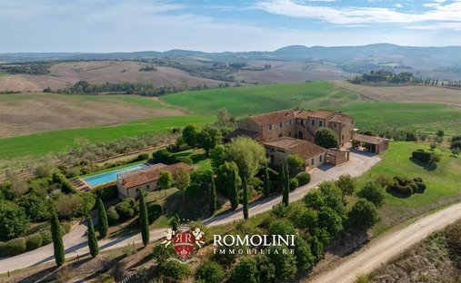 Villa à Asciano, Toscane, Italie 1