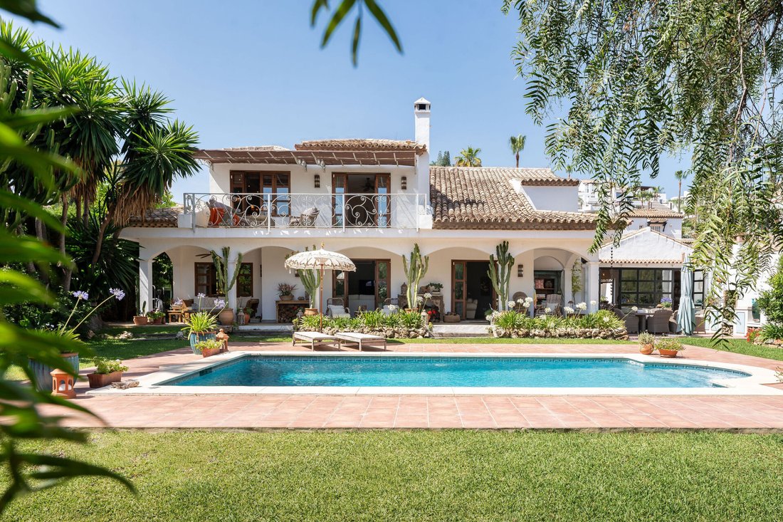 Villa in Nueva Andalucia, Marbella, Spain 1 - 18280081