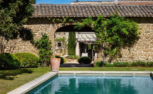 Estate in Ménerbes, Provence-Alpes-Côte d'Azur, France 1