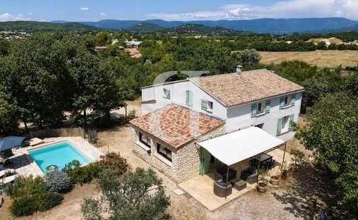 Landhaus in Centre Nord, Apt, Frankreich 1