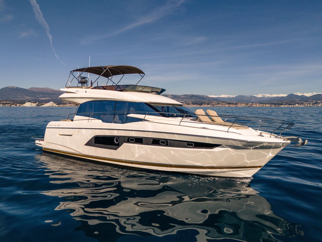 Flybridge in France 1 - 18291236
