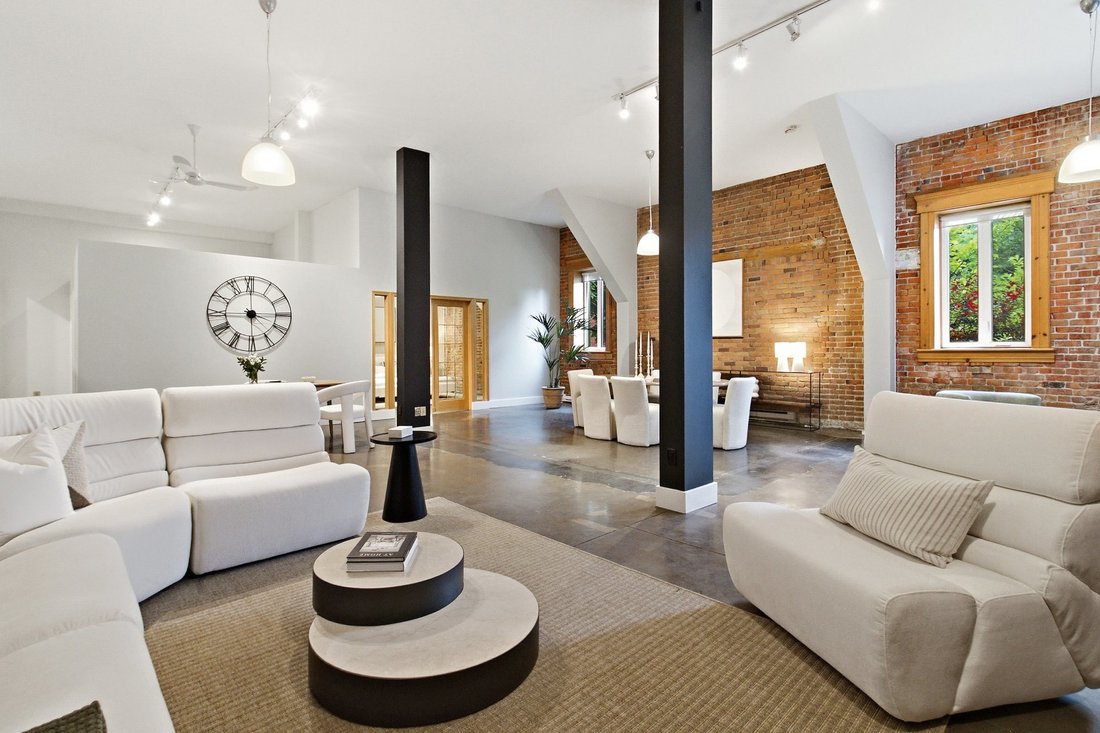 Condo in Montréal, Quebec, Canada 2 - 18292475