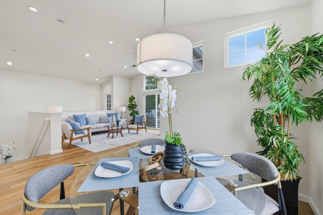 Townhouse in Redwood City, California, United States 5 - 18294686