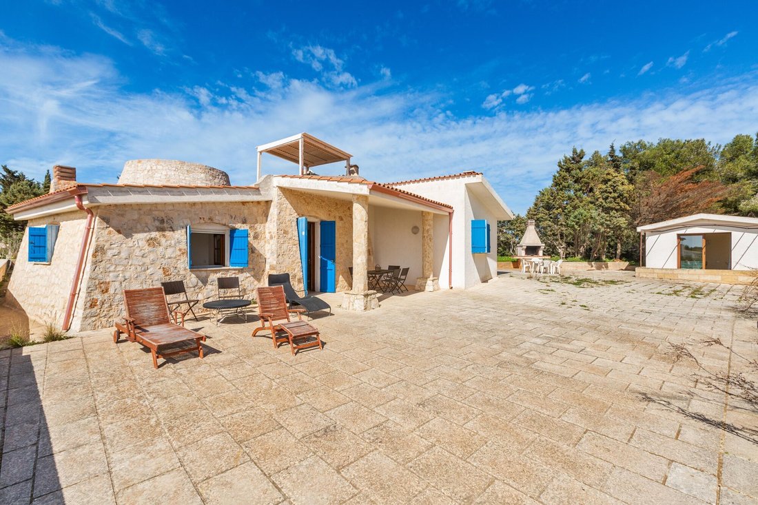 Villa in Salve, Apulia, Italy 1 - 18279826