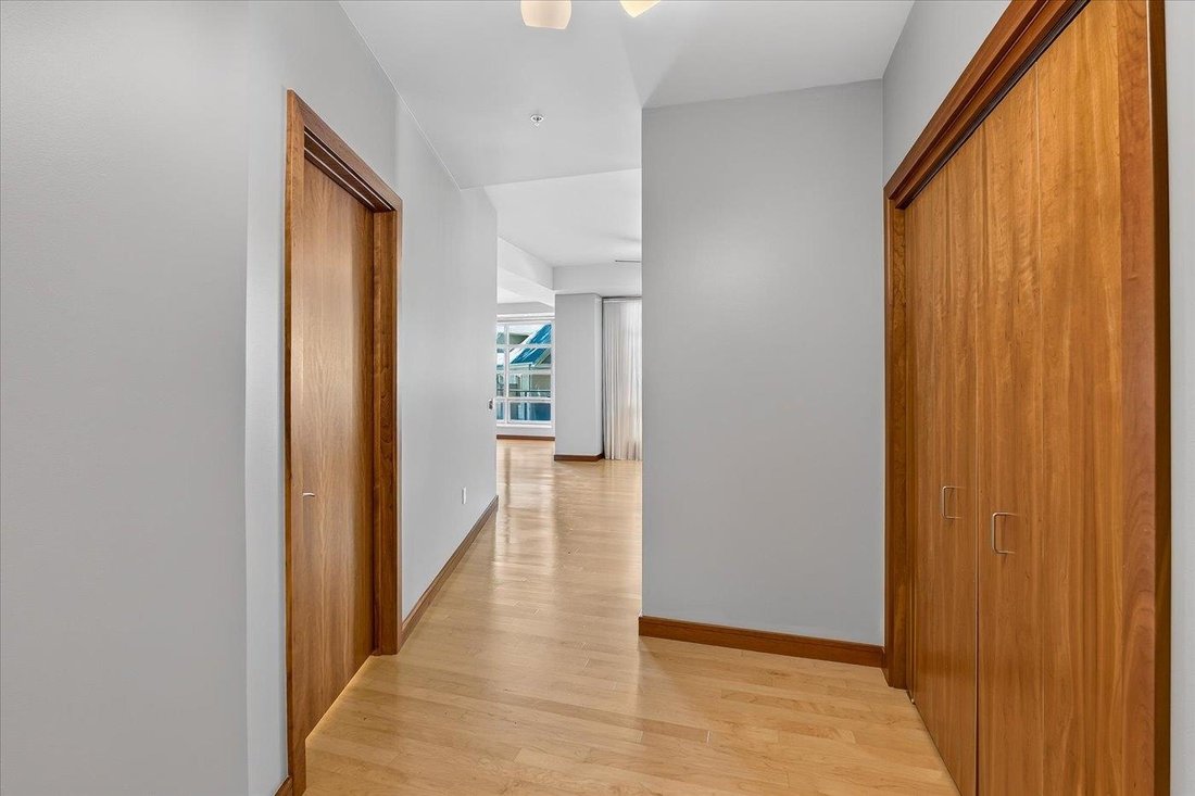 Condo in Madison, Wisconsin, United States 3 - 18284569