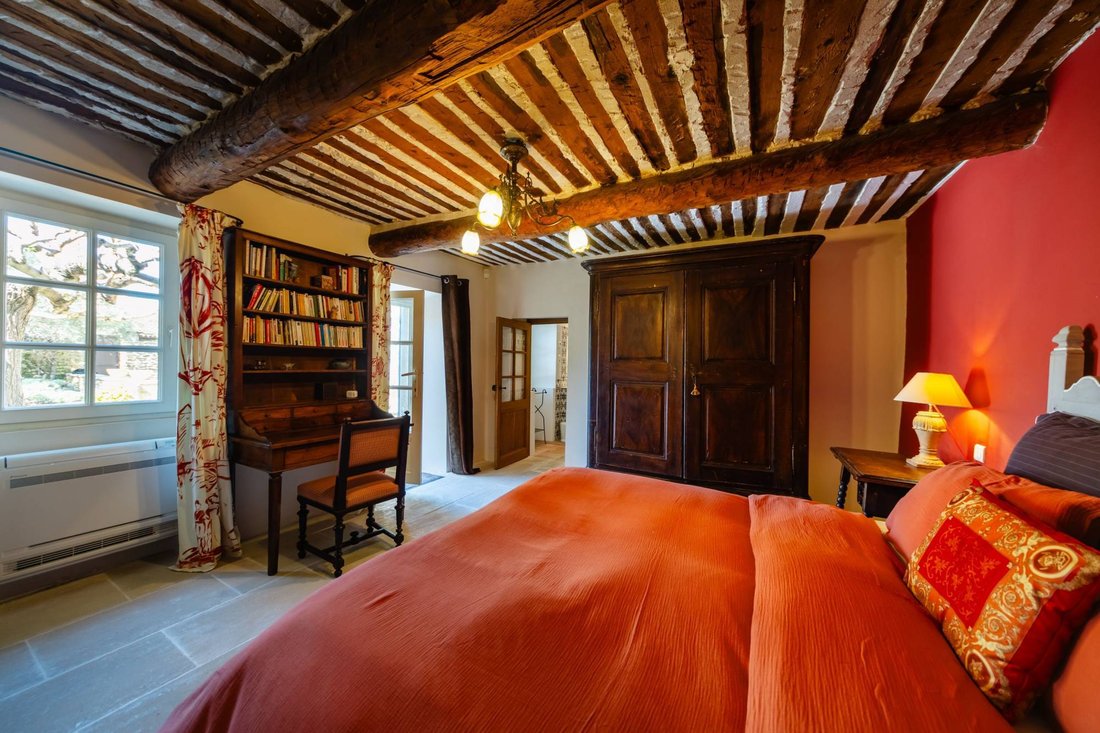 Estate in Ménerbes, Provence-Alpes-Côte d'Azur, France 5 - 18284935