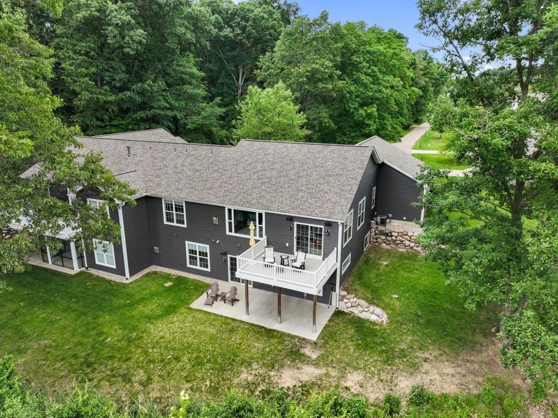 House in Kalamazoo, Michigan, United States 2 - 18289092