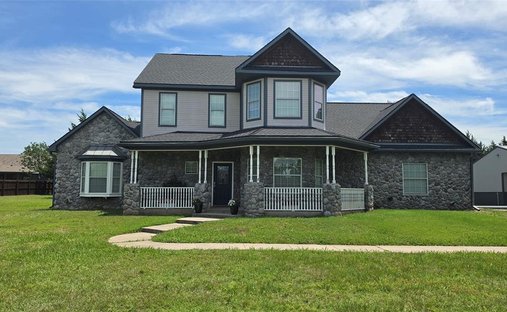 House in Pottsboro, Texas, United States 1