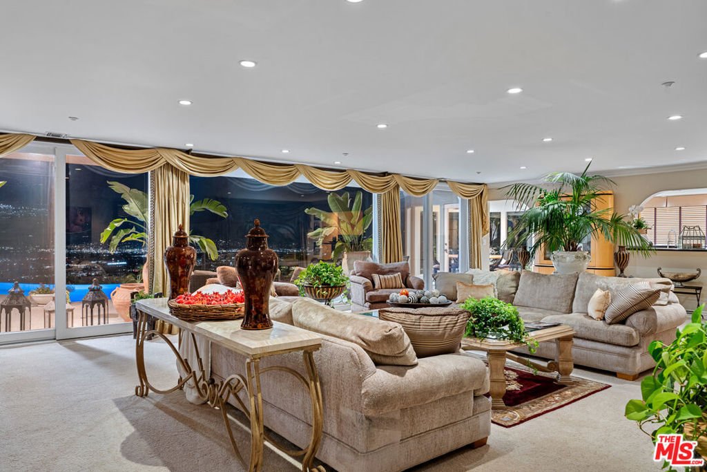 House in Los Angeles, California, United States 3 - 18284279