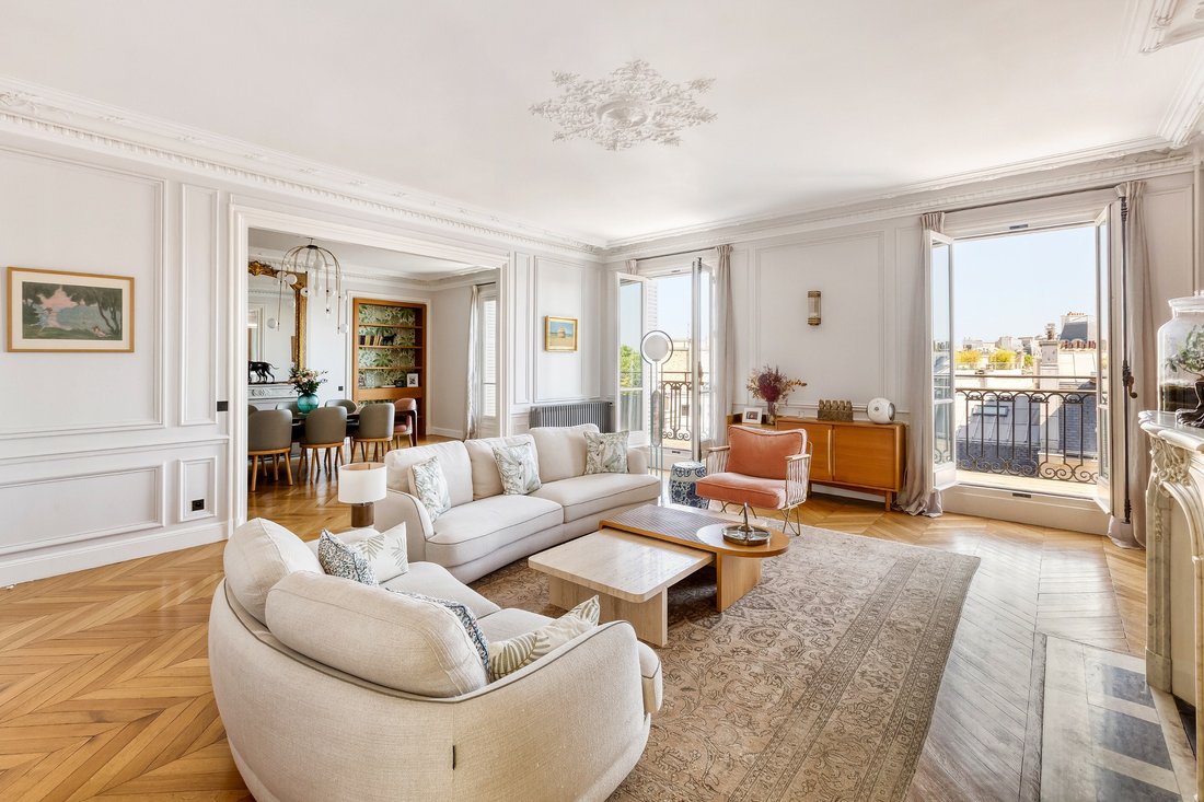 Apartment in Hoche-Friedland, Paris 8e Arrondissement, Paris 2 - 18288101