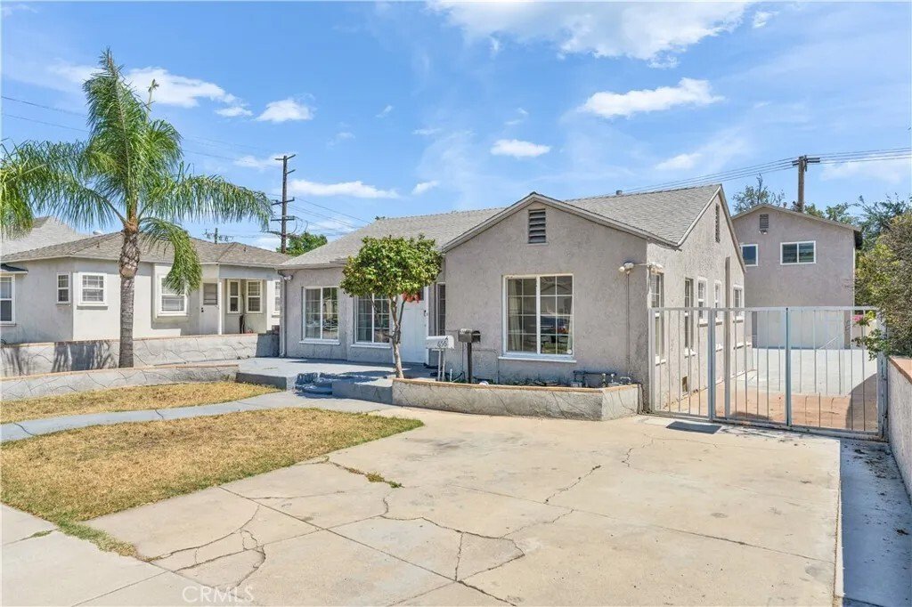 Ontario, California, United States 1 - 18280820