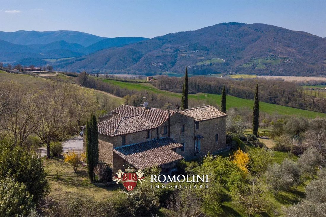 House in Umbertide, Umbria, Italy 1 - 15663684