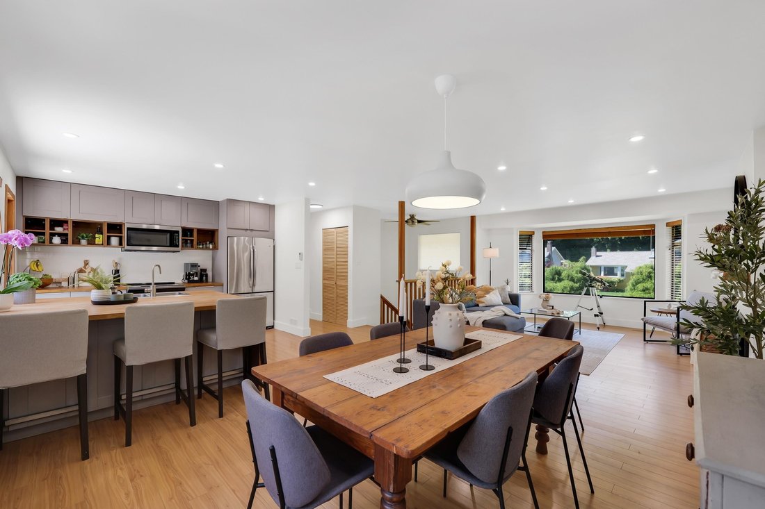 House in Squamish, British Columbia, Canada 2 - 18287754